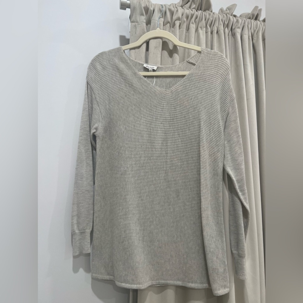 Long sleeve top